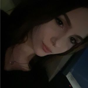 Meet your Posher, Dacy